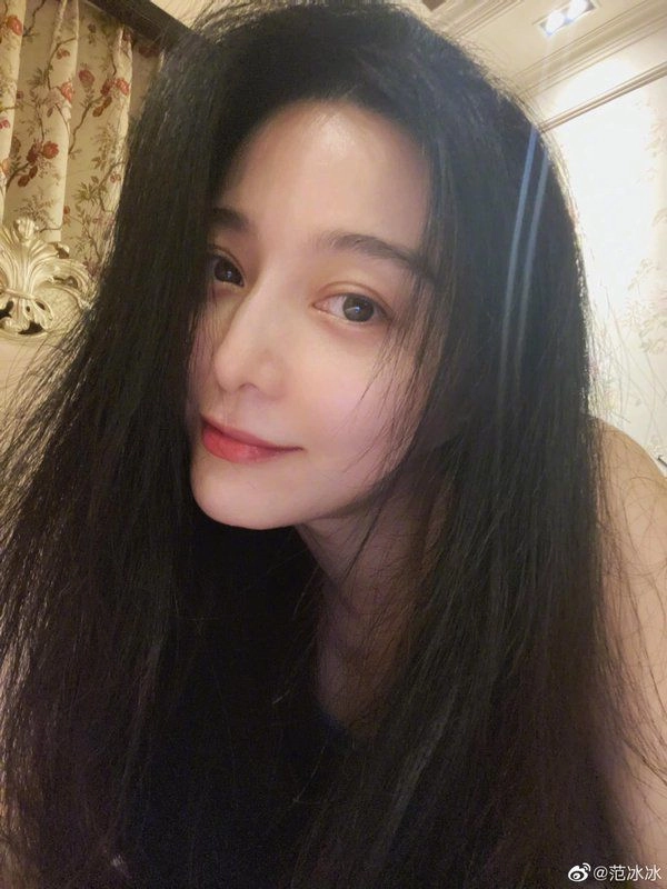 Trở về sau miss world đỗ thị hà chăm da như phạm băng băng dù cách biệt 20 tuổi - 7