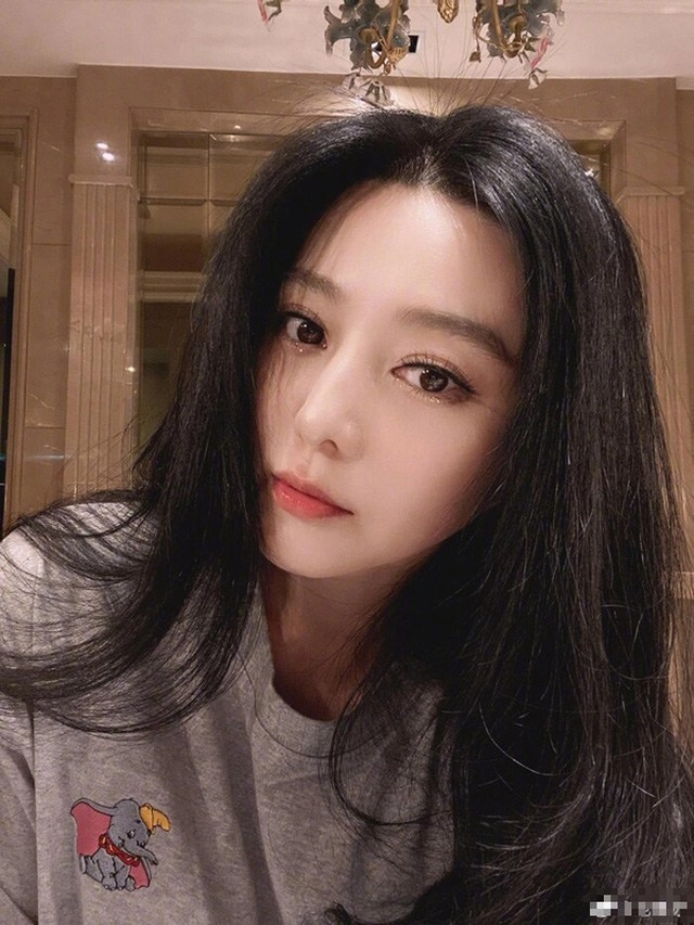 Trở về sau miss world đỗ thị hà chăm da như phạm băng băng dù cách biệt 20 tuổi - 8