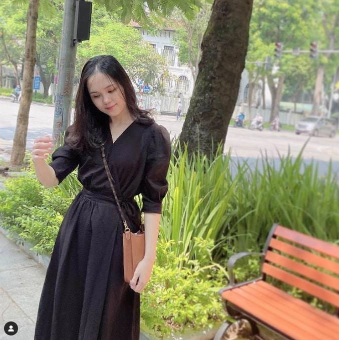 trốn con đi xem chồng đá bóng quỳnh anhăn diện hệt thời còn son chỉ 1 chi tiếtthay đổi - 11
