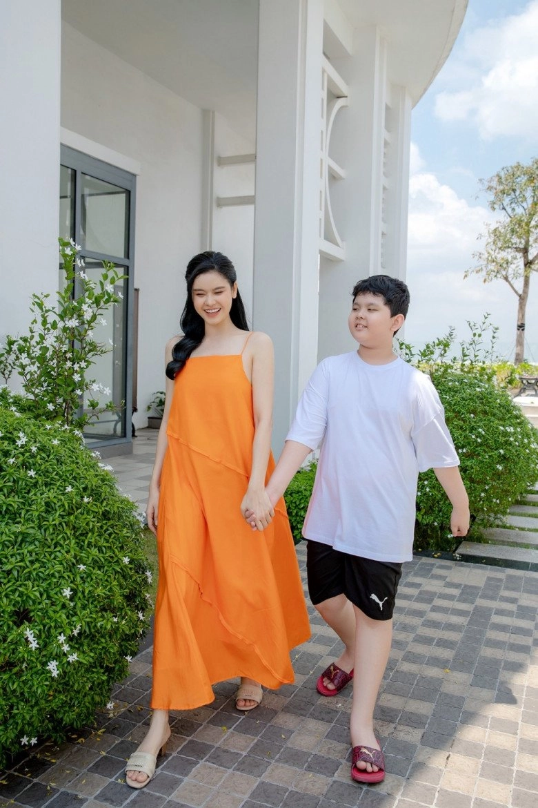 Trương quỳnh anh làm mẹ đơn thân ngày càng trẻ đẹp nhận không ra bé sushi vì quá khác - 3