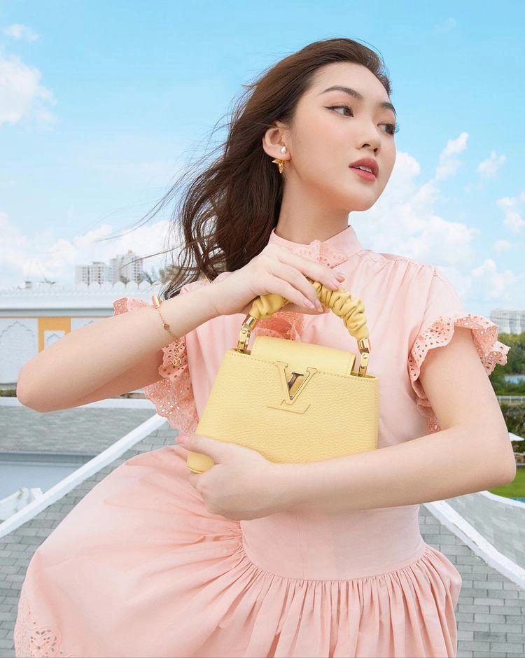 Tủ đồ đẫm mùi sang chảnh của tiểu thư lâu đài trắng trị giá chục triệu usd - 4