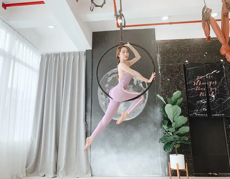 Tụ họp dàn mỹ nhân quỳnh nga ngồi ngoài rìa vẫn hút spotlight nhờ vòng 1đẹp mê hậu dao kéo - 3
