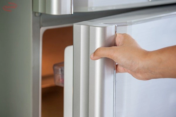 Tủ lạnh nguội ngắt không có hơi lạnh chủ yếu do 3 nguyên nhân này gọi thợ cũng vô dụng - 3
