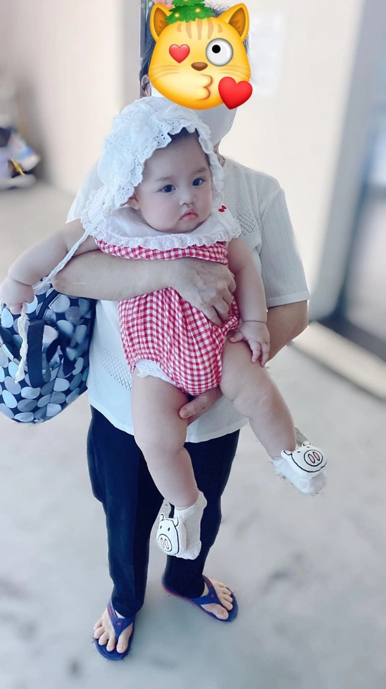 Tự nhậnheo nái sau sinh 2 con vy oanh quyết đẻ thêm giờ được ngay cô bé thiên thần - 7