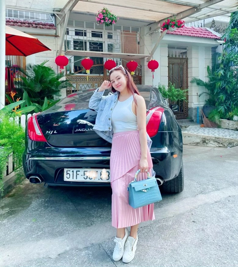 Tự nhậnheo nái sau sinh 2 con vy oanh quyết đẻ thêm giờ được ngay cô bé thiên thần - 11