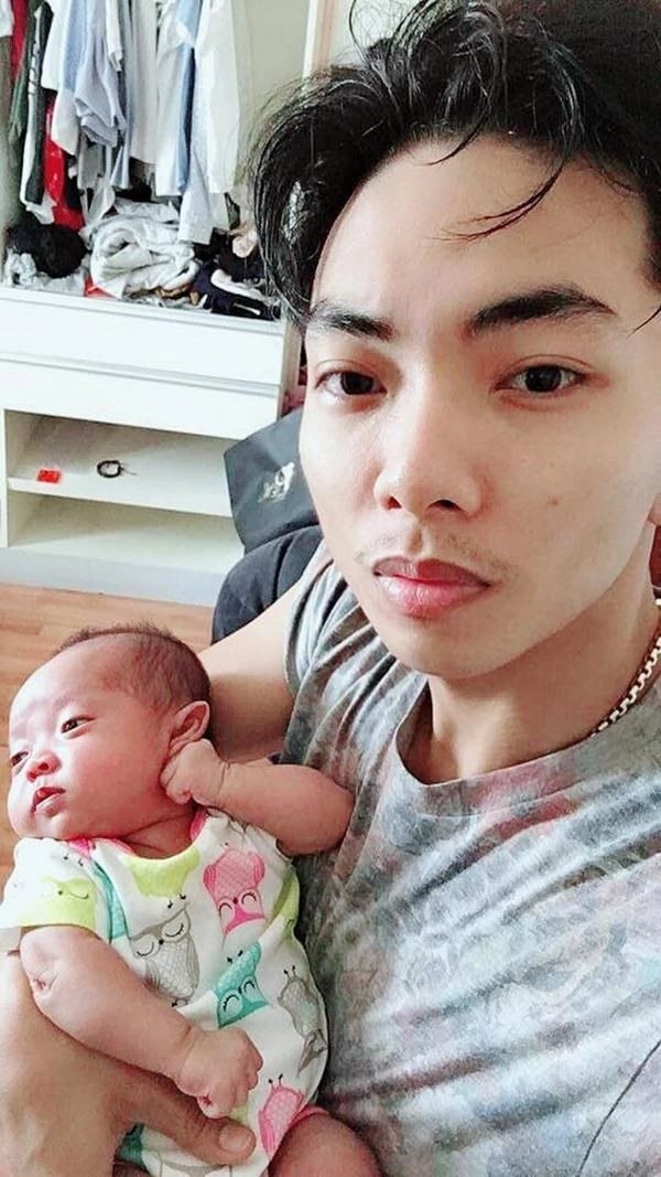 Từ soái ca được nhiềumỹ nhân yêu kim lý cũng có lúc xơ xác xuống sắc vì chăm con - 21