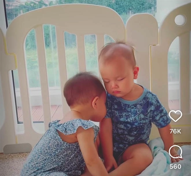 Từng cãi nhau chí choé lisa leon giờ tình cảm ôm ấp nhau siêu ngọt ngào - 2