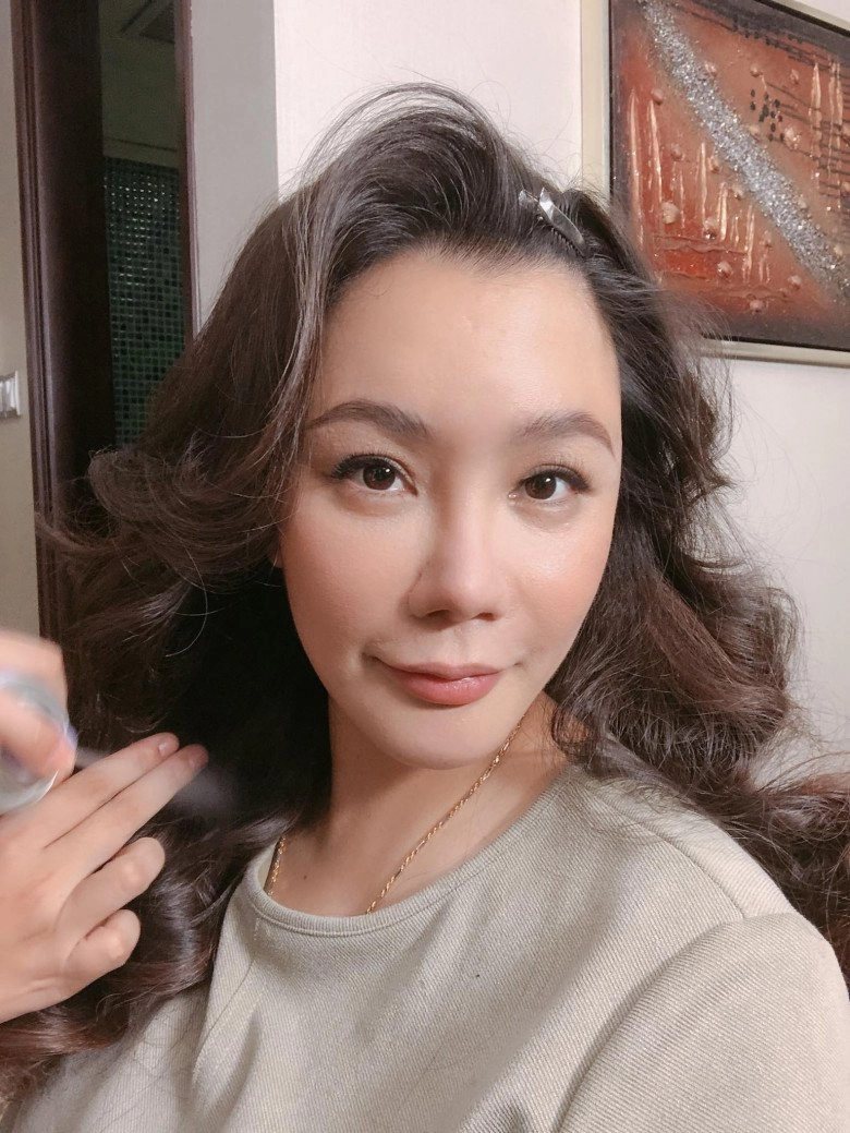 Từng khác lạ vì thẩm mỹ hồ quỳnh hương trở lại đẹp đẳng cấp ở tuổi 42 - 2