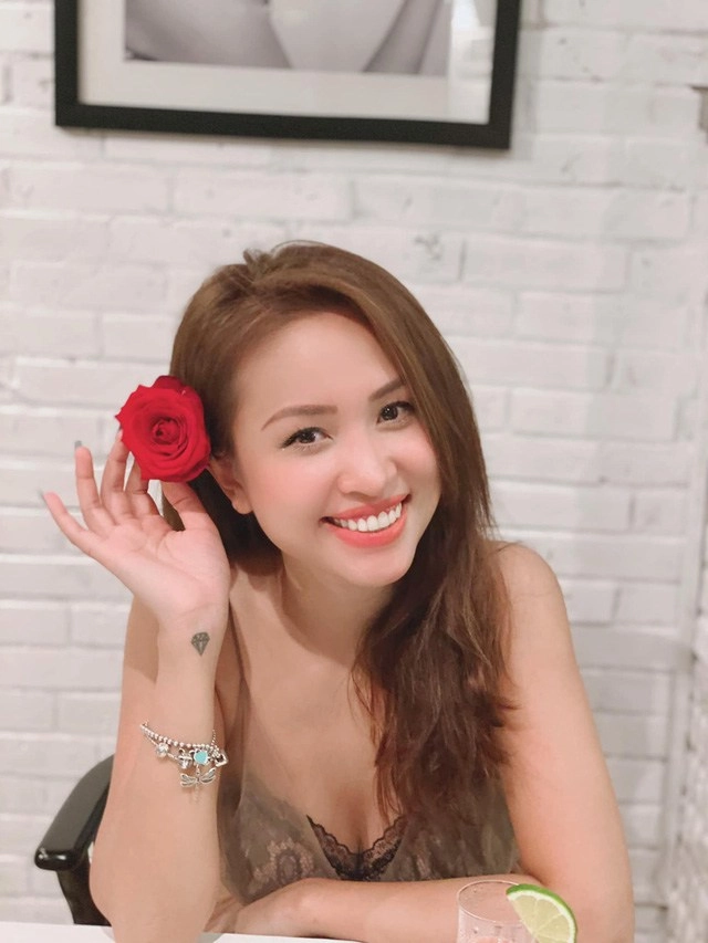 Từng làm mẹ đơn thân nuôi con rồi phát bệnh nặng thanh vân hugo giờ khiến nhiều người ghen tỵ - 2