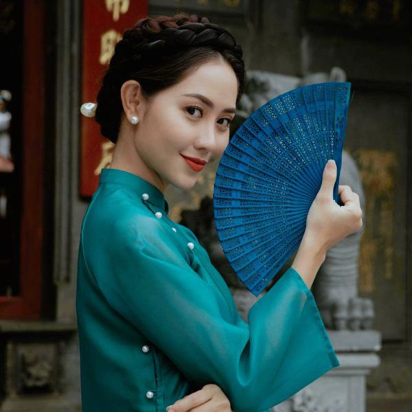 Từng trầm cảm vì sửa mũi hư nữ diễn viên này giờ đẹp không góc chết - 4