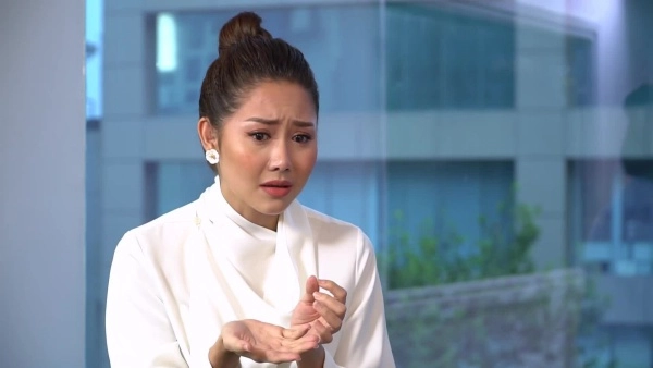 Từng trầm cảm vì sửa mũi hư nữ diễn viên này giờ đẹp không góc chết - 12
