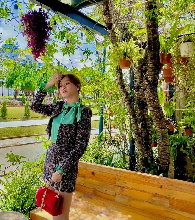 Tụt dốc phong độ vì bộ váy xuyên thấu hari won vẫn nhiều lần khẳng địnhđẳng cấp với hàng hiệu - 5