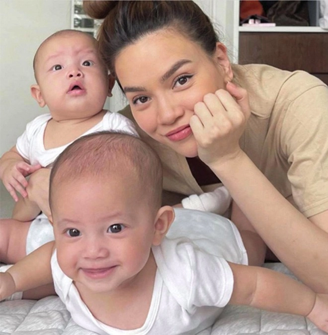 U40 chăm con sinh đôi hồ ngọc hà vẫn đẹp đến mức nhiều mẹ bỉm trẻ thấy áp lực - 5