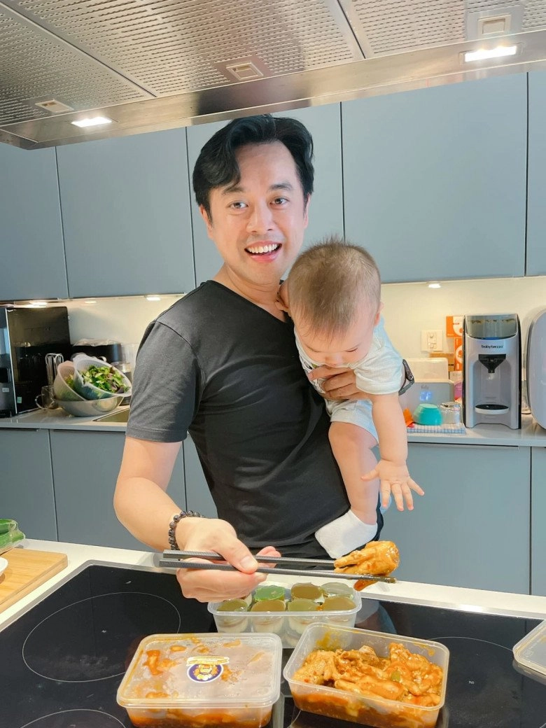 U42 có cặp sinh đôi siêu yêu dương khắc linh chi học phí mẫu giáo lên đến nửa tỷ đồngnăm - 3