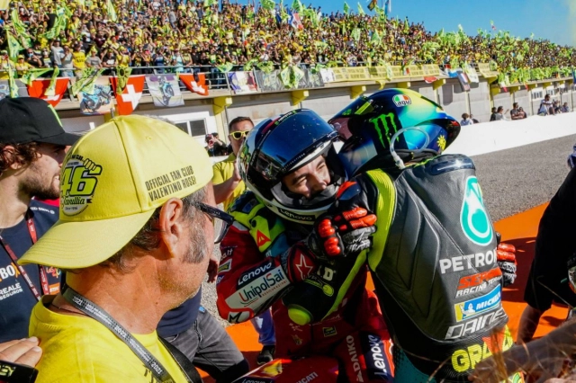 Valentino rossi lọt vào top 10 tay đua hàng đầu thế giới - 6