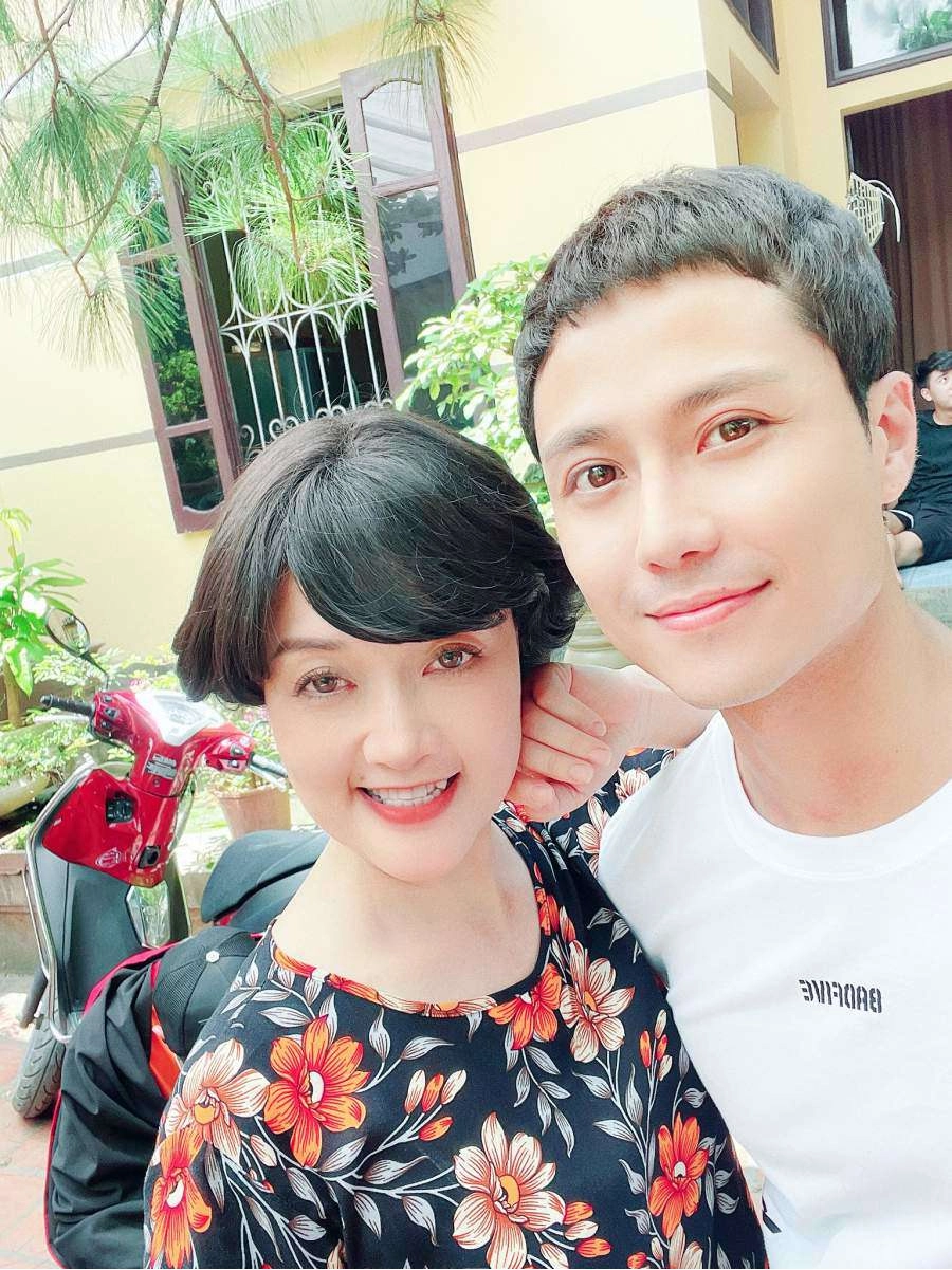 Vân dung lên màn ảnh tấu hài ngoài đời diện váy body gợi cảm không thua thời thi hoa hậu - 7