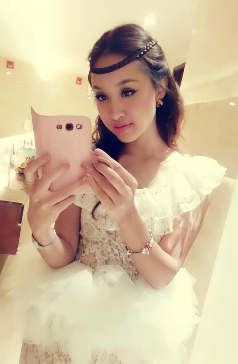 Vân hugo đọ sắc vy oanh khung hình sáng choang với làn da mịn như em bé - 7