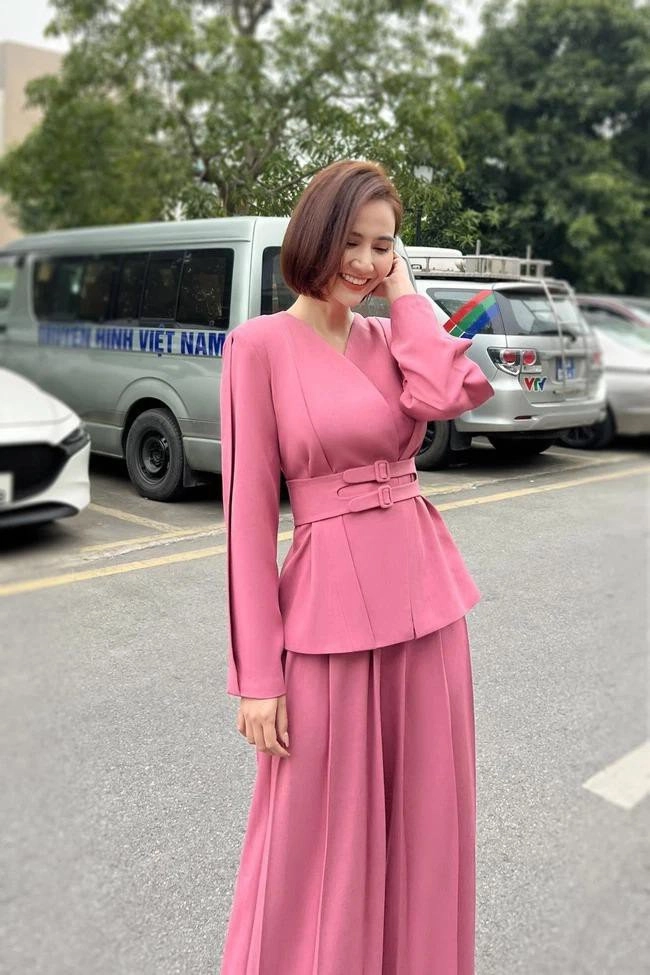Vân trang diện ăn ý với hoàng duy trongthương ngày nắng về 2 nhưng phong cách có đang nhàm - 12