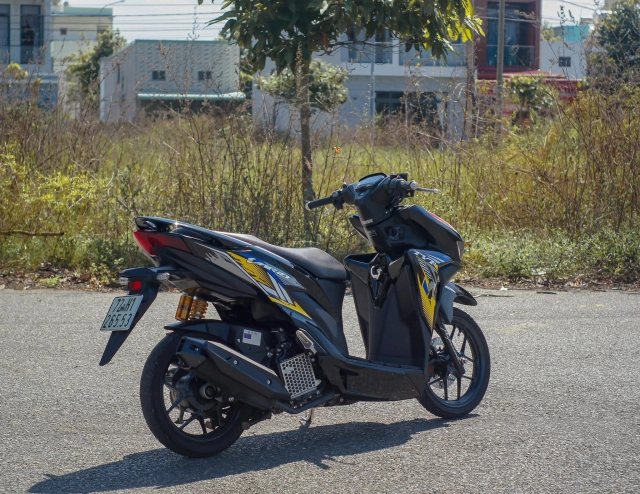 Vario 125 khoe dáng trong cái nắng miền biển - 7