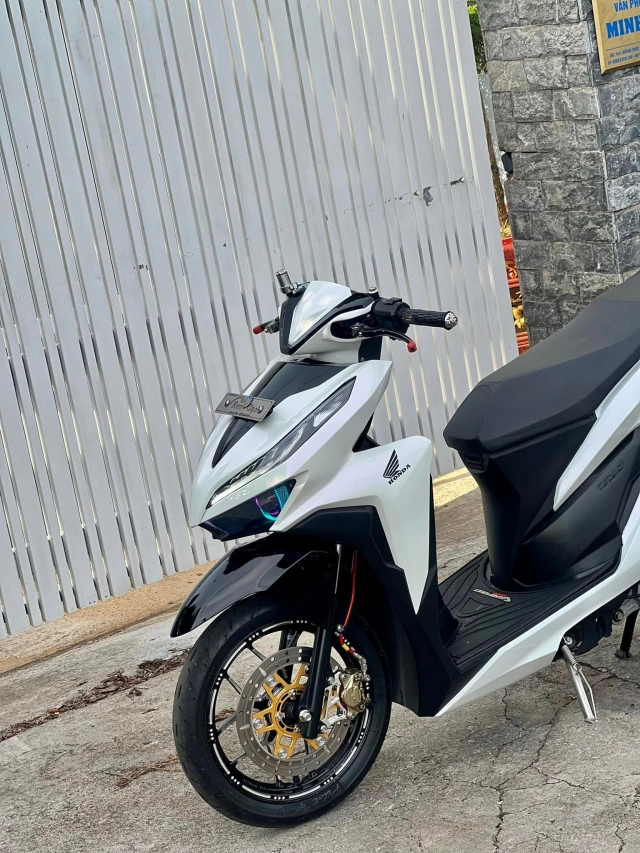 Vario 150 sở hữu style mắt lé siêu dị - 8