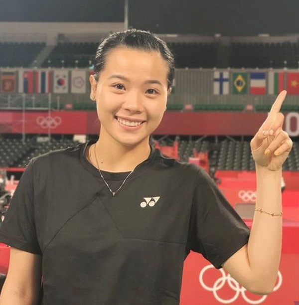 Vẻ đẹp của hoa khôi cầu lông việt đánh bại trung quốc tại olympic tokyo - 1