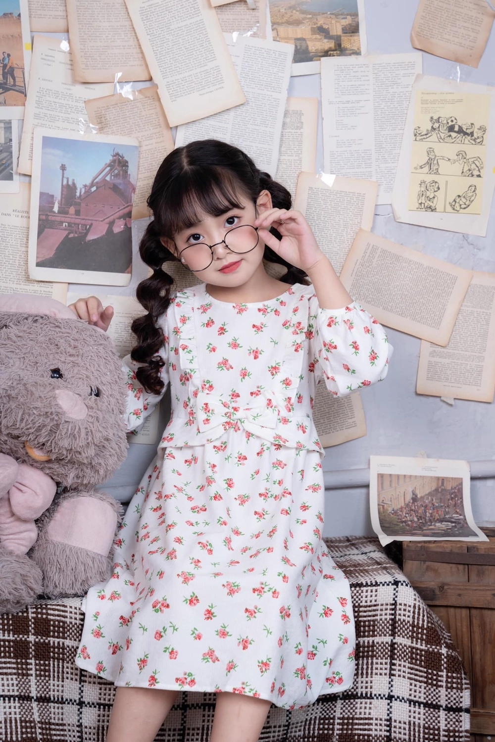 Vẻ ngoài đáng yêu phong cách sành điệu của bé quỳnh chi - vân vân thương ngày nắng về - 10