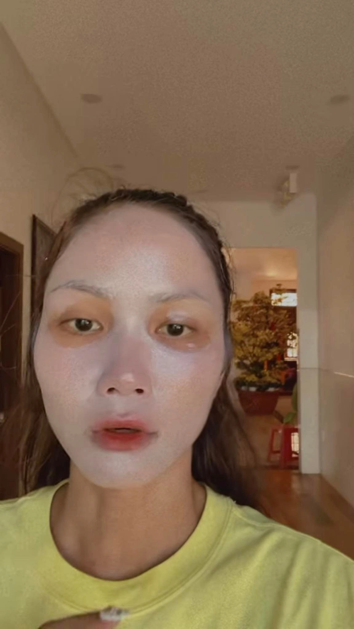 Về quê nghỉ tết hhen niê chữa luôn được tàn nhang trên má mà không cần laser - 1