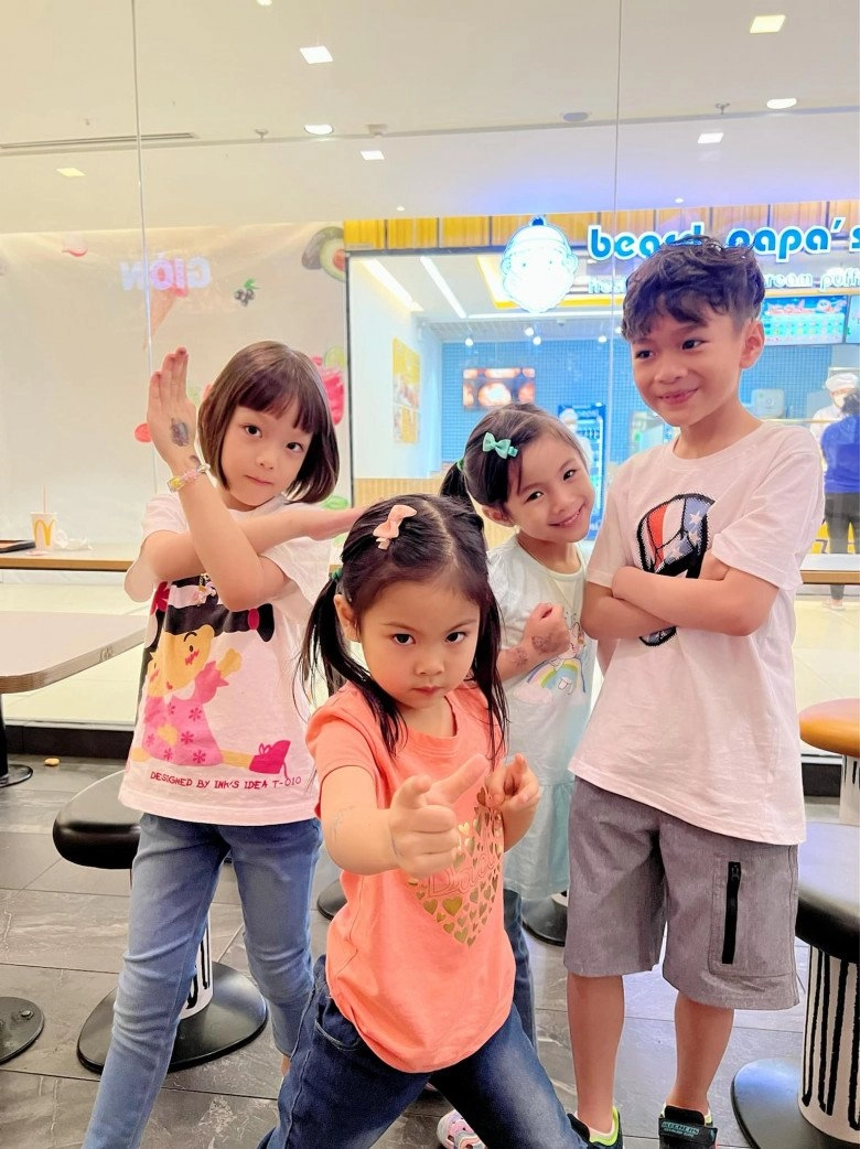 Về việt nam hợp đất jacky minh trí béo trắng làm tóc xoăn điển trai khiến thanh thảo tự hào - 3