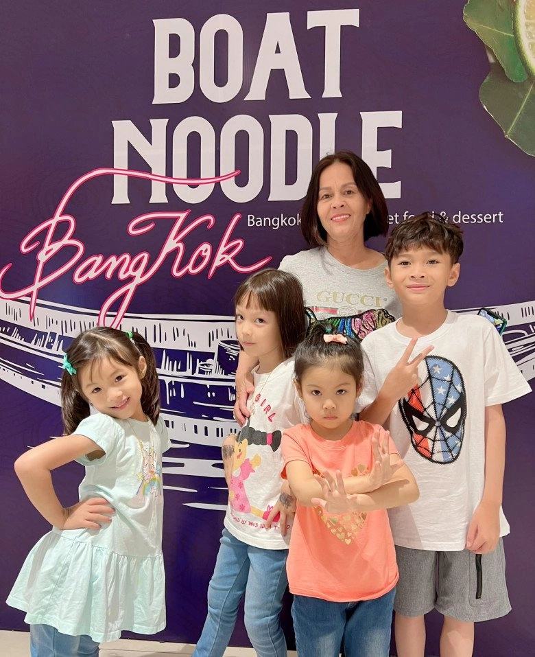 Về việt nam hợp đất jacky minh trí béo trắng làm tóc xoăn điển trai khiến thanh thảo tự hào - 4