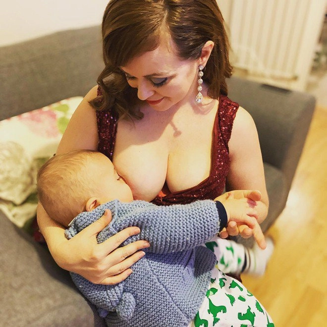 Vén áo cho con 4 tuổi bú giữa quán cafe nữ diễn viên khiến nhiều người thắc mắc - 4