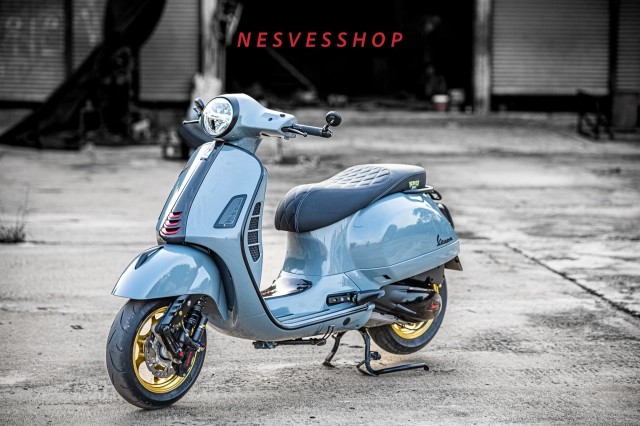 Vespa gts 300 mê hoặc người nhìn bằng nhan sắc cực phẩm - 20