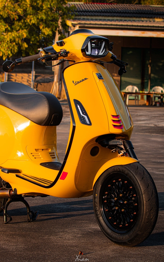 Vespa sprint gây ấn tượng với người xem nhờ vào dàn chân táo bạo - 13