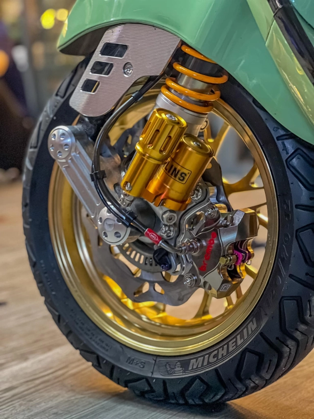 Vespa sprint sở hữu dàn chân full billet cùng 4 cây phuộc ohlins - 7