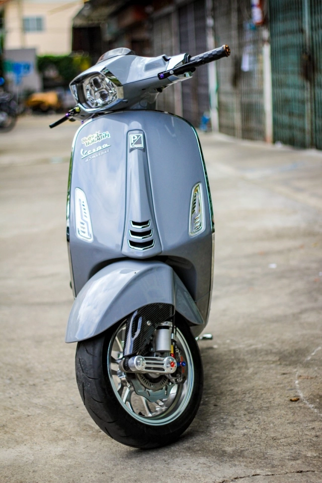 Vespa sprint sở hữu hàng loạt trang sức cao cấp gây mê người đọc - 28