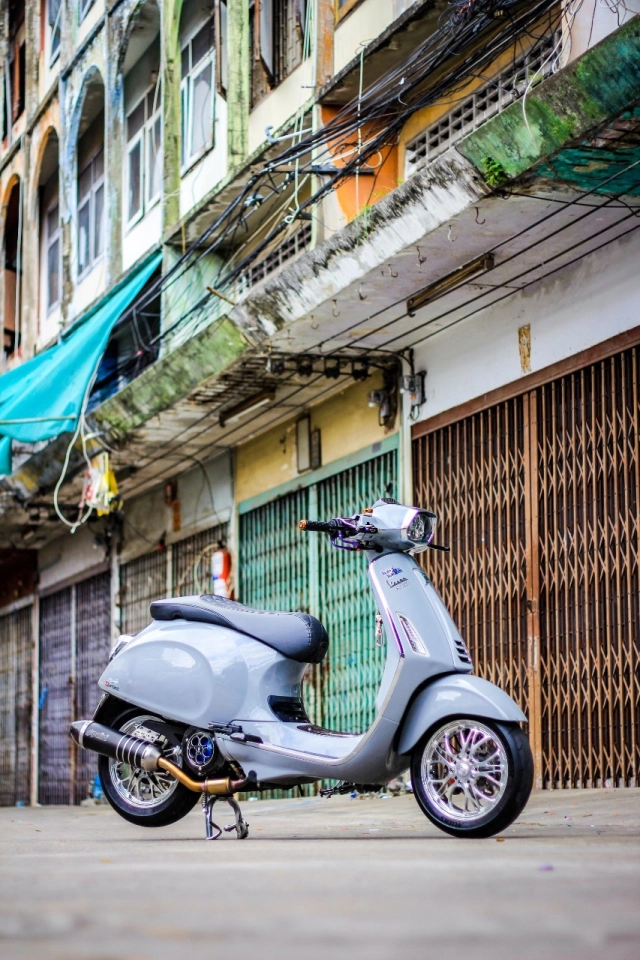 Vespa sprint sở hữu hàng loạt trang sức cao cấp gây mê người đọc - 41