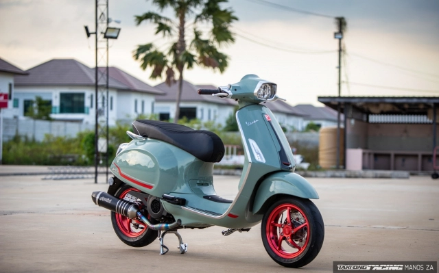 Vespa sprint trở lại sân chơi với diện mạo đẹp như hoàng tử - 12