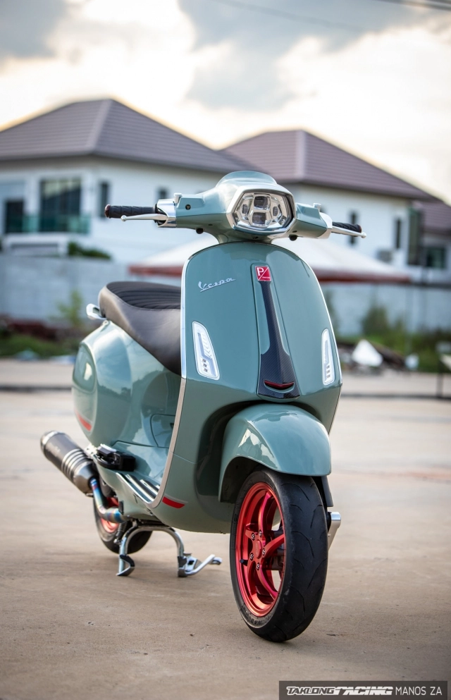 Vespa sprint trở lại sân chơi với diện mạo đẹp như hoàng tử - 13