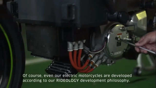 video xe máy điện kawasaki endeavour có tính năng sử dụng hộp số tay 4 cấp - 6