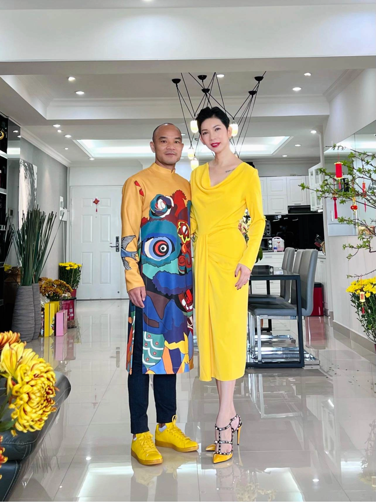 Vợ chồng siêu mẫu xuân lan táo bạo với thời trang bán nude cđm phản ứng trái chiều - 7
