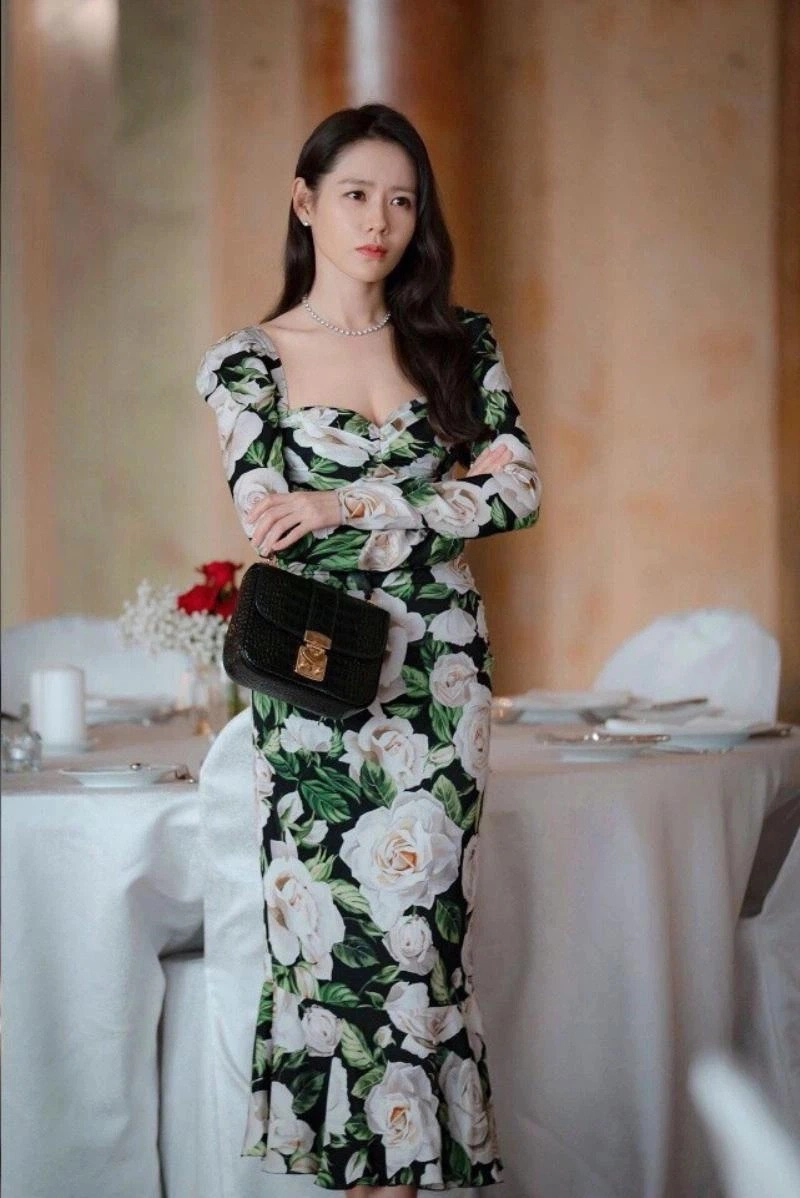 Vợ chủ tịch của tuấn hưng dù đụng hàng nhan nhản nhưng gái 3 con đẹp chẳng thua minh tinh - 7