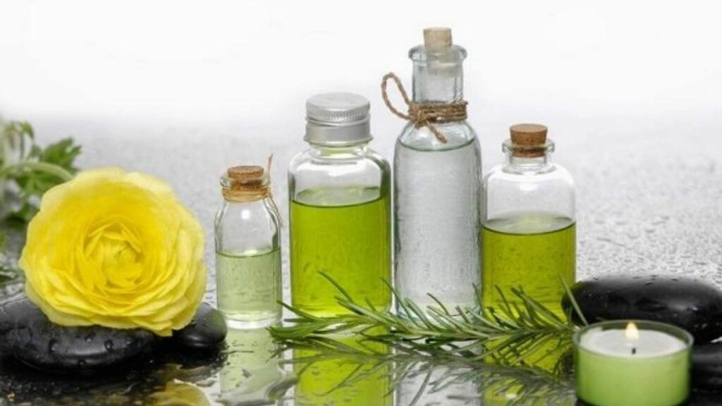 Vợ chủ tịch của tuấn hưng khoe đôi chân kiếm nhật nhưng dân tình chỉ dán mắt vào 1 điểm - 9