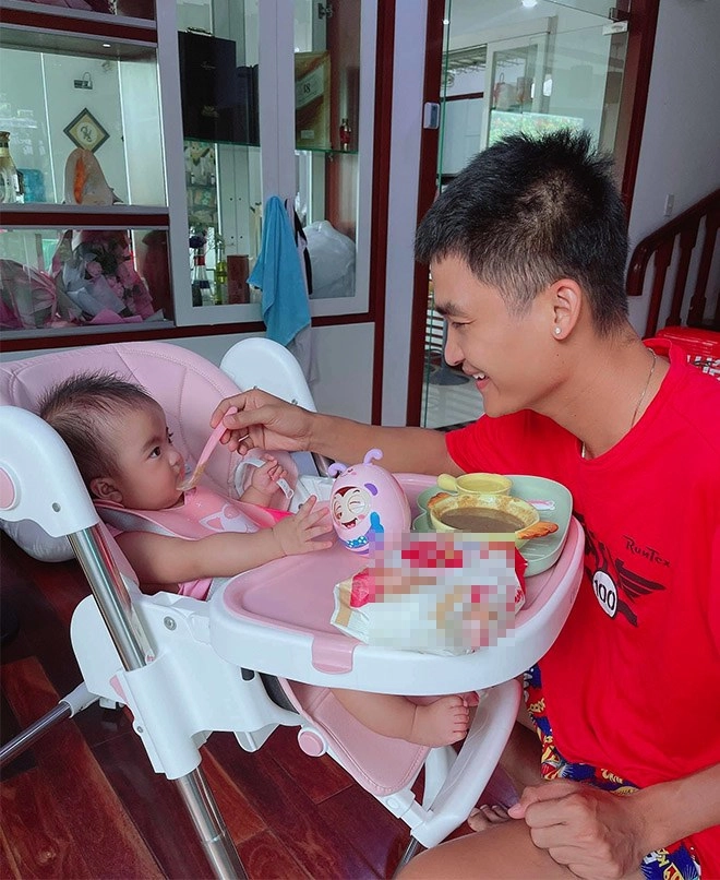 Vợ mạc văn khoa kể chuyện đối mặt bình luận ác ý lần đầu gặp mặt con chỉ biết khóc - 14