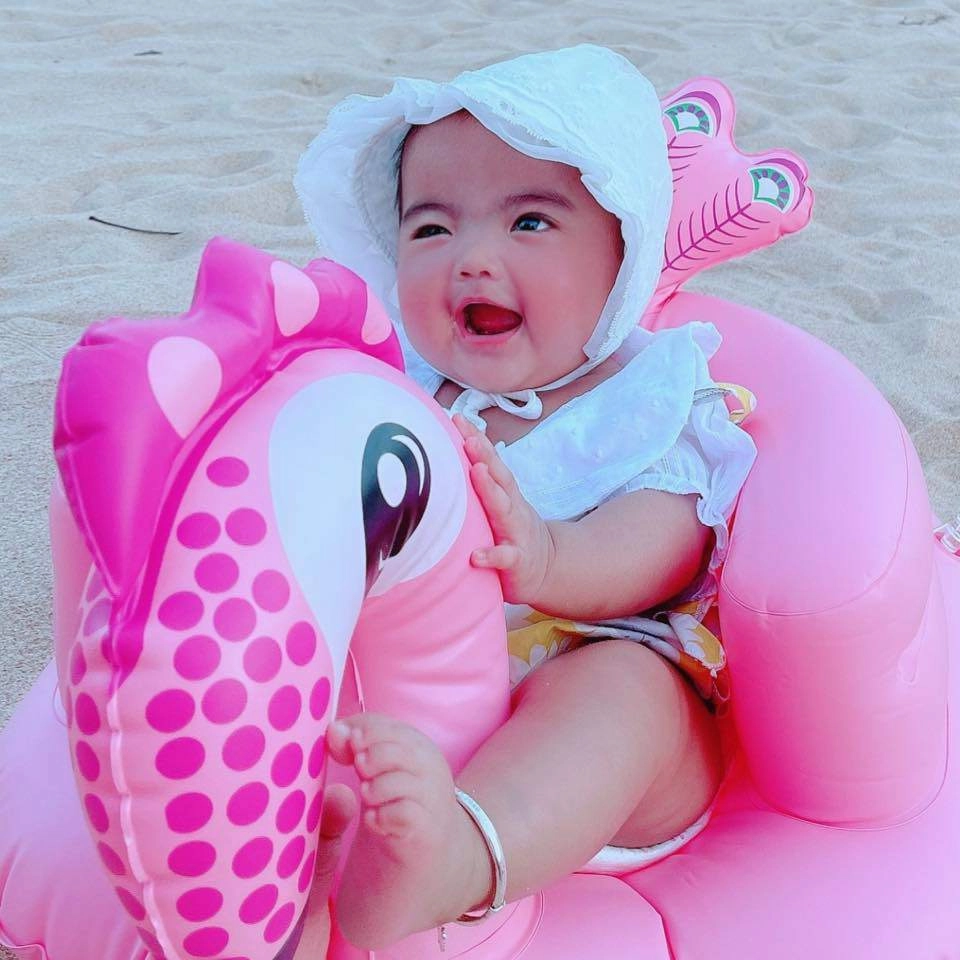 Vợ mạc văn khoa khẳng định mặc ai rủa cứ rủa vẫn khoe hình con gái đều đặn - 8