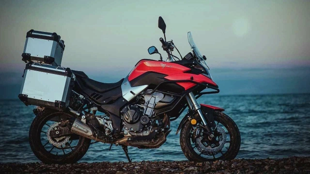 Voge 500ds ra mắt trang bị động cơ giống honda cb500x - 1