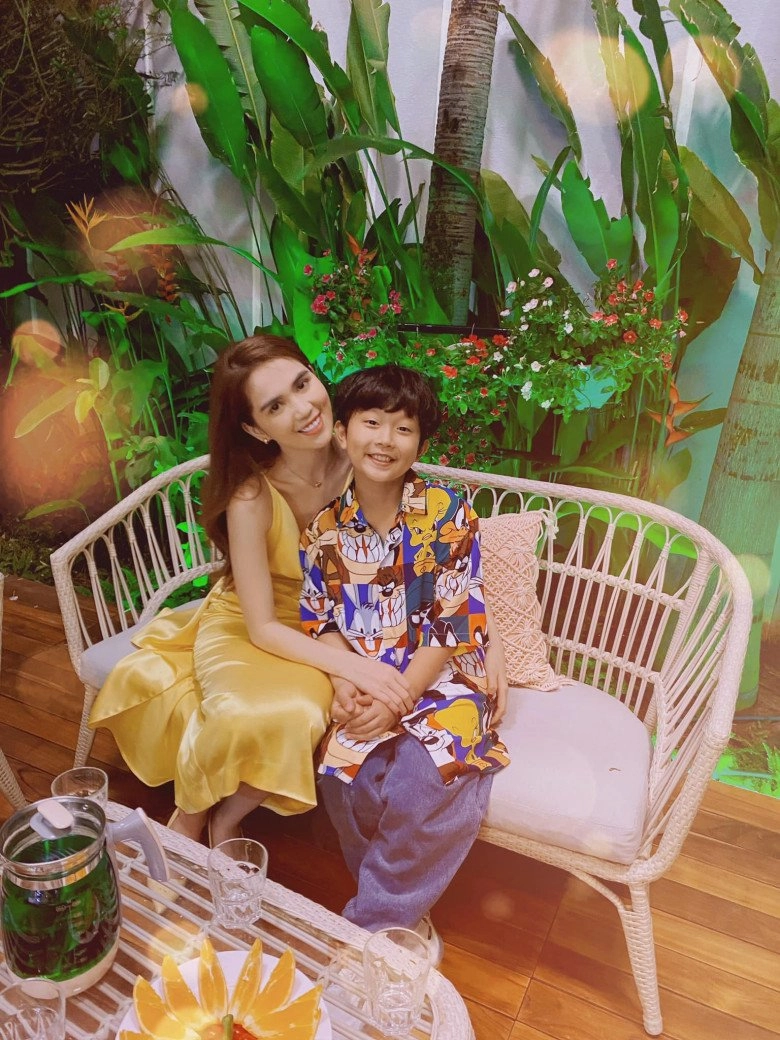 Vũ khắc tiệp khoe con trai chung với ngọc trinh tự hào nhóc tỳ càng lớn càng giống bố - 15