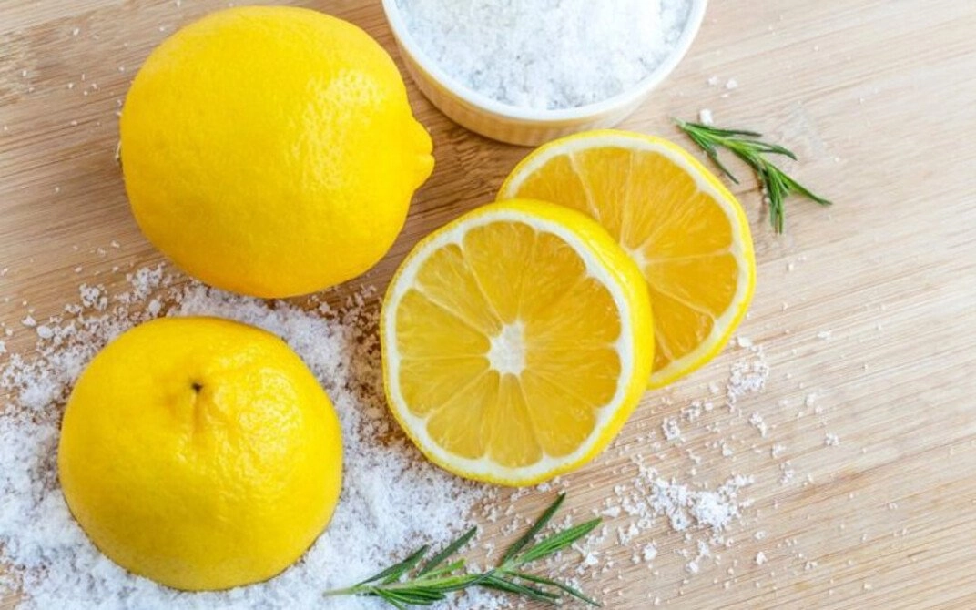 Vùng da dưới cánh tay luôn trắng sáng láng mịn nhờ những cách trị thâm nách bằng chanh đơn giản - 1