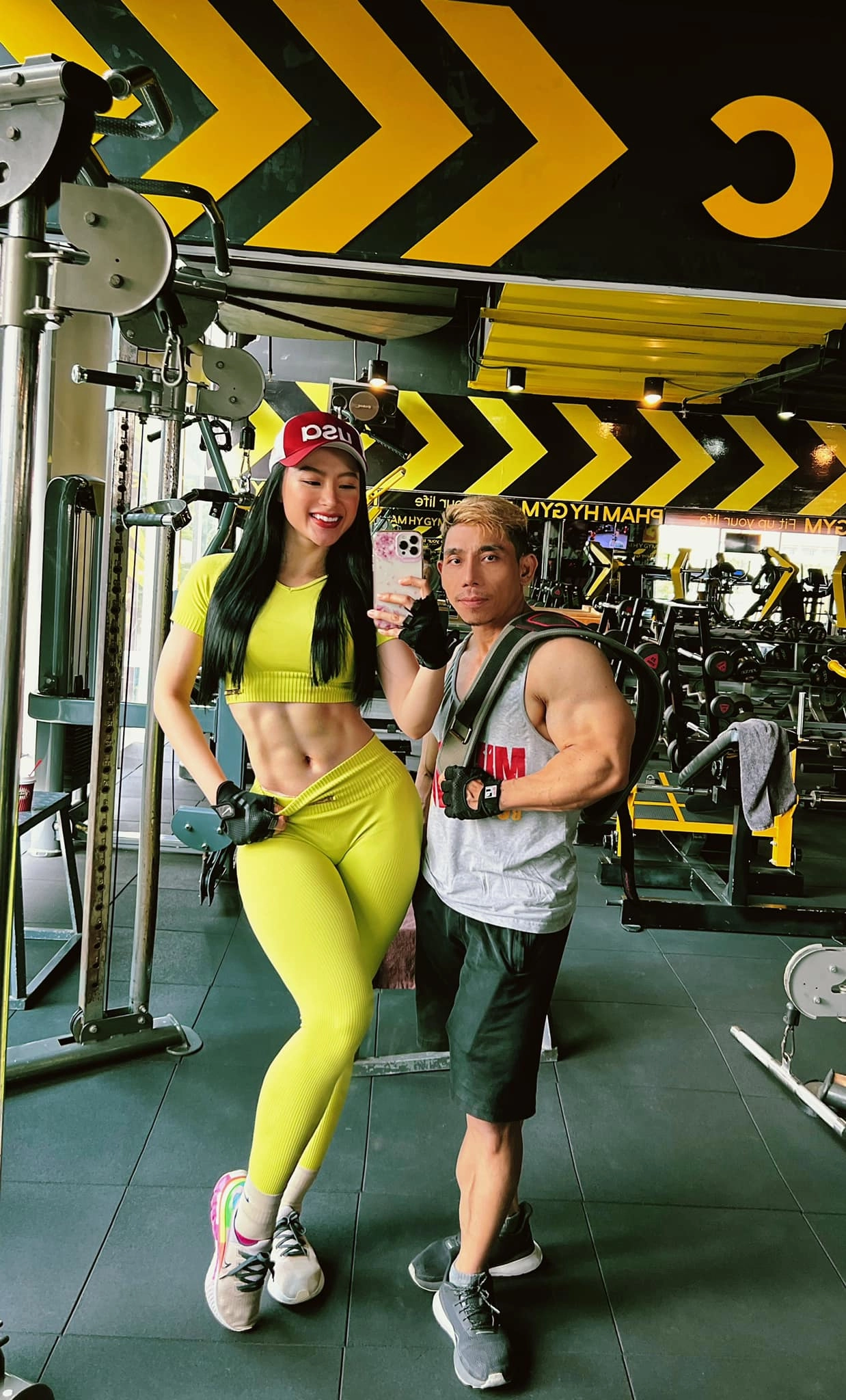 Vượt mặt hhen niê angela phương trinh khoe lưng lực sĩ cao thái sơn liền khen thích - 7
