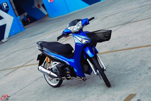 Wave 125 độ lung linh hơn trong dàn chân hàng hiệu - 3