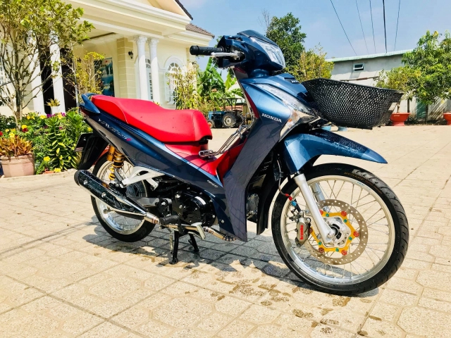 Wave 125 độ nổi bật trong phong cách phối màu độc đáo - 3