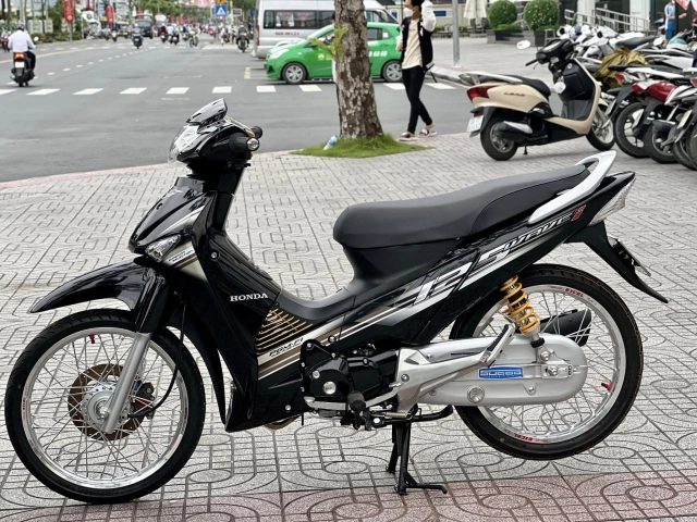 Wave 125 sở hữu dàn chân hơn 30 triệu sắc lẹm - 2